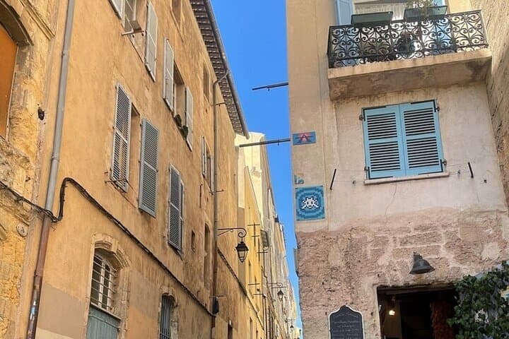 Marseille Street Food Walking Tour with a Local Guide