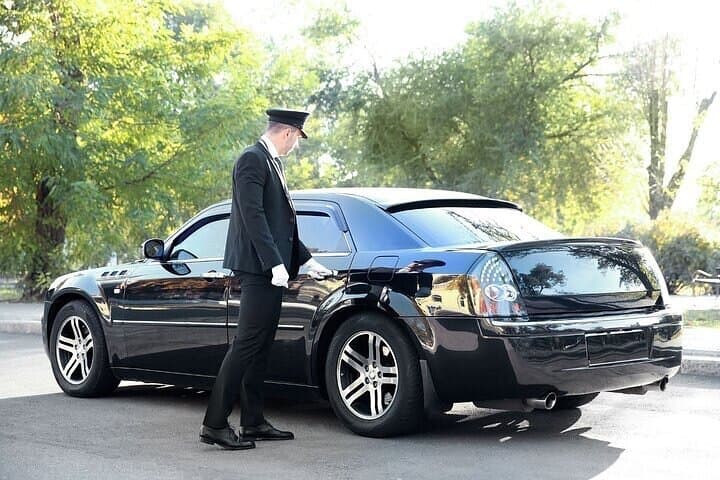 Private One way Transfer from Bordeaux to Bordeaux Airport