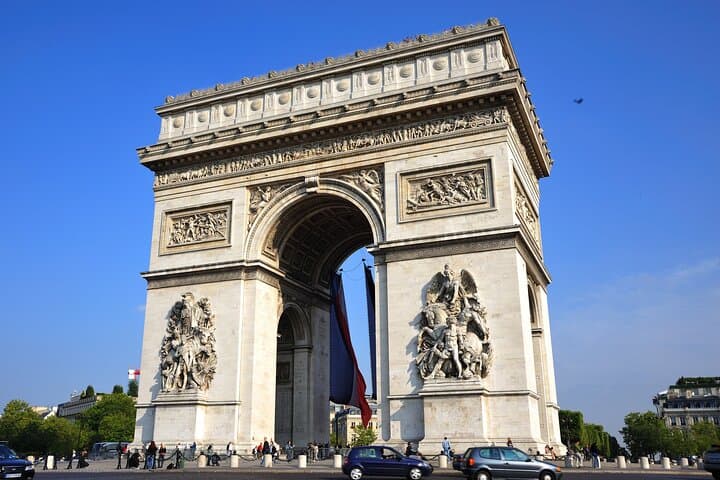 Full Day Paris Shore Excursion from Le Havre with River Cruise