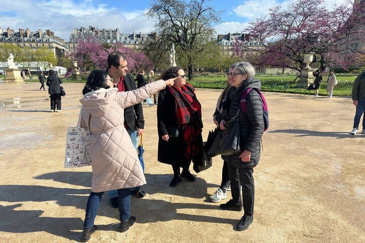 Napoleon Bonaparte: Life & Legacy Guided Tour + Visit to his Tomb