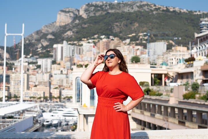 Private Photoshoot with a Professional Photographer in Cannes