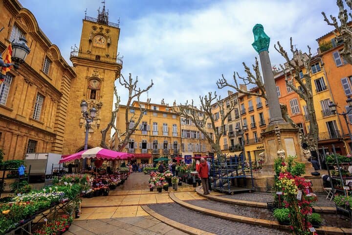 Aix-en-Provence Scavenger Hunt & Self-Guided Walking Tour