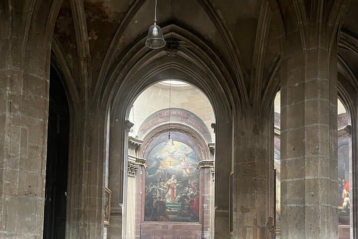 Paris History, Myth and Dragons Walking Tour