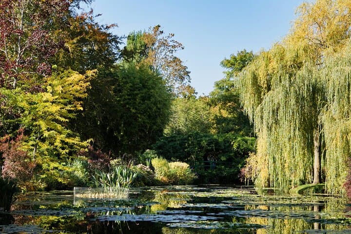 Giverny Day Tour from Paris with Hotel Pickup