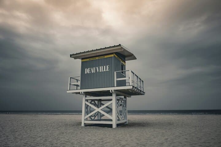 Private Paris Getaway Day Trip to Deauville and Honfleur
