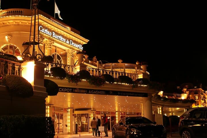 Private Paris Getaway Day Trip to Deauville and Honfleur