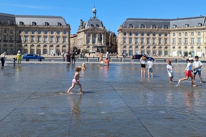 Classic Bordeaux: France’s Most Elegant City Audio Guide