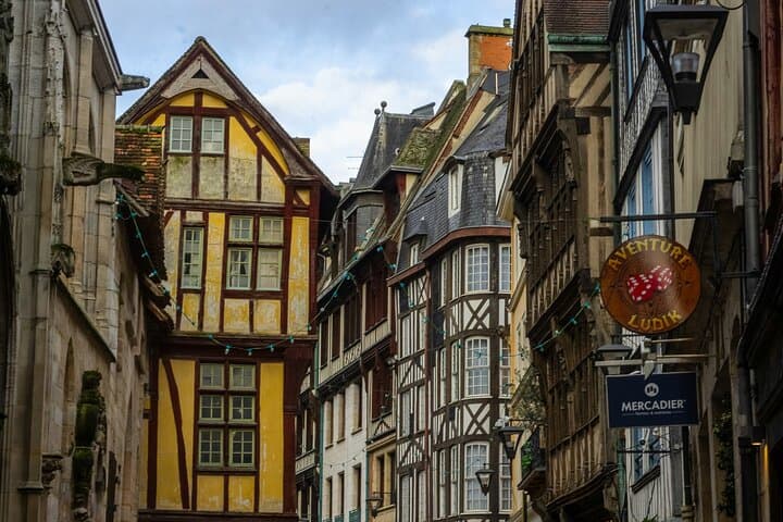 Normandy Odyssey Rouen and Étretat Cliffs Day Trip from Paris