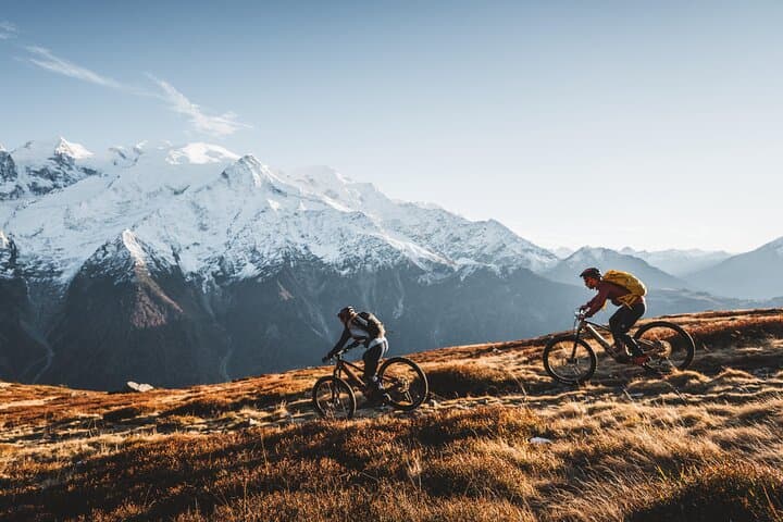 Guided electric mountain bike tour — Chamonix → Courmayeur (Italy)