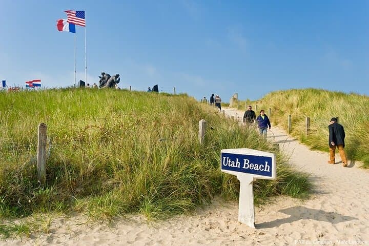 Normandy D-Day Omaha and Utah Beaches Private Tour from Paris