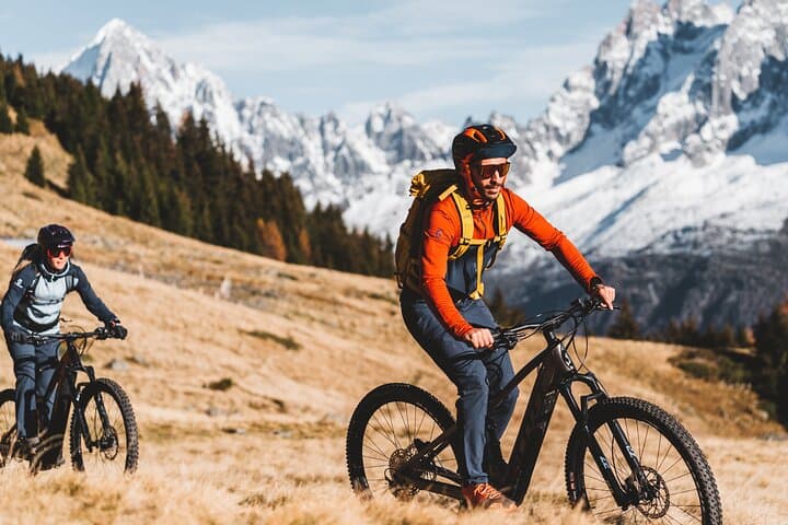 Guided electric mountain bike tour — Chamonix → Courmayeur (Italy)