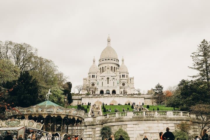 Private Day Tour in Paris with Louvre Tickets