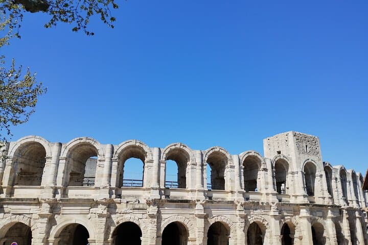 Private Guided Tour of Saint-Remy, Arles, and Les Baux