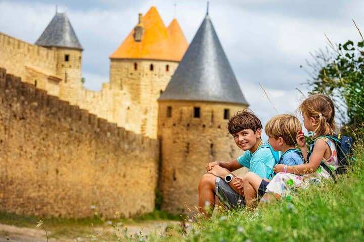 Carcassonne Walking Tour with Audioguide on Your Smartphone