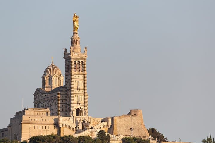 Marseille Scavenger Hunt & Highlights Self-Guided Walking Tour