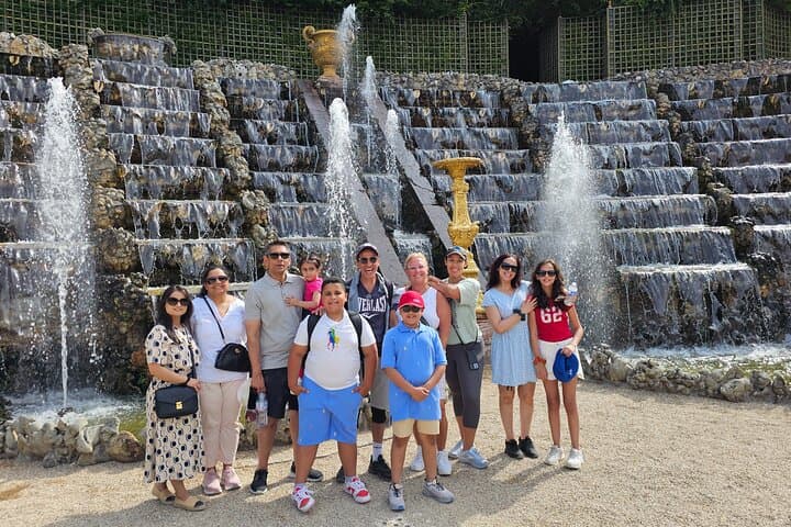 Versailles Golf Cart Guided Tour and Romantic Boat with Champagne