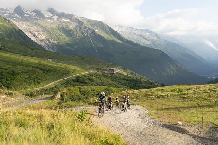 Chamonix: Mont-Blanc Panorama E-bike Tour (Beginner)