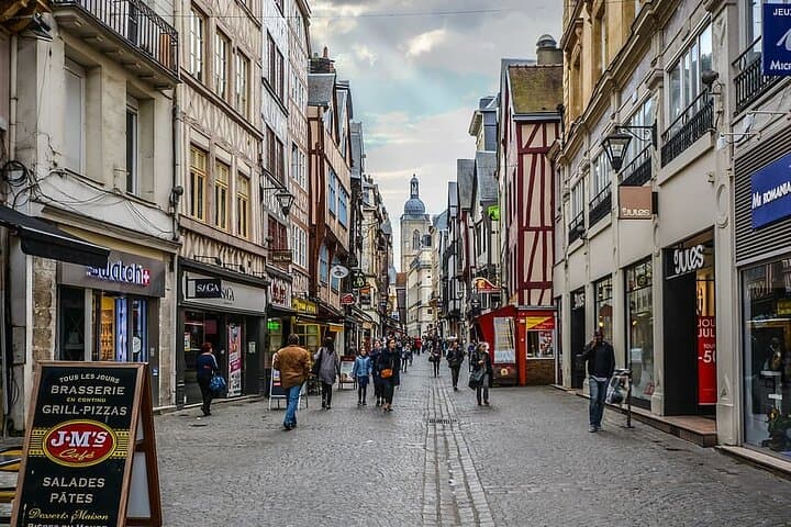 Round-trip shuttle transfer from Le Havre to Rouen