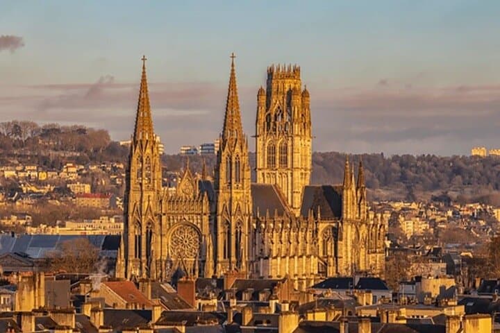 Round-trip shuttle transfer from Le Havre to Rouen