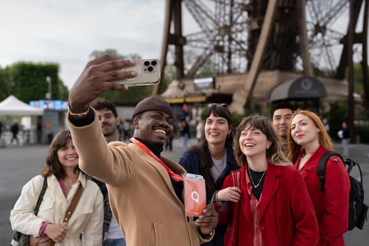 Eiffel Tower Guided Tour with Summit Access