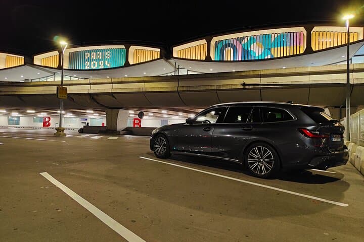 Private Transfer from Paris to Roissy CDG Airport