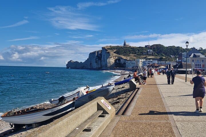 Private Day in Étretat and Honfleur, Jewels of the Normandy Coast