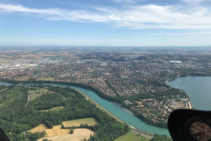 Fly above Lyon in a private plane