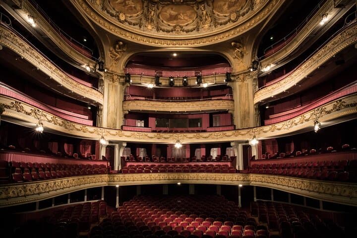 Lille: City Walk with Audio Guide in 7 Languages on your Phone
