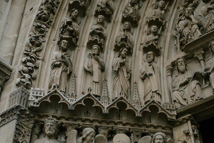 Le Grand Tour Half Day Private Walking Tour All the Main Sites