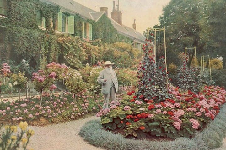 Private Tour in Giverny with 2 hour Dinner Cruise in Seine River