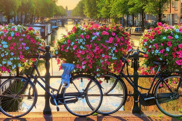 3-Day Private Amsterdam, Bruges, Antwerp and Brussels Tour
