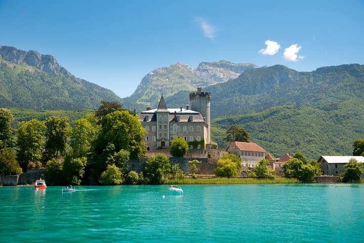 Full Day Tour Annecy and Pérouges