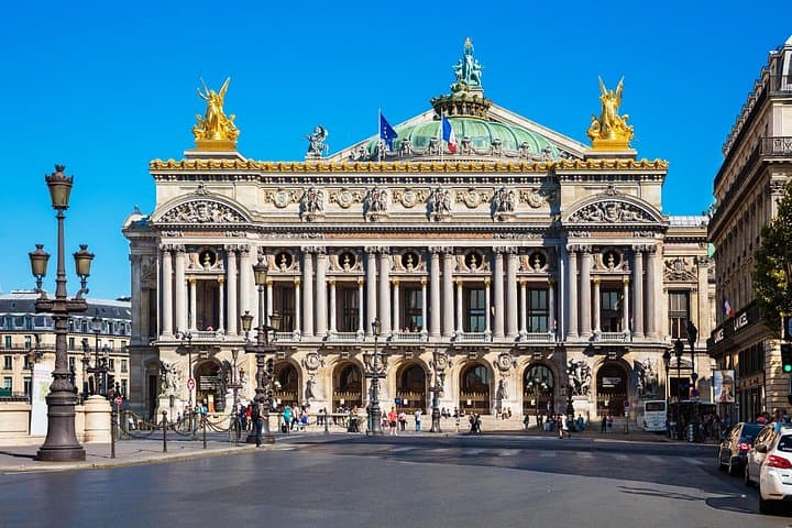 Full-Day Paris Highlights by Car Private Tour