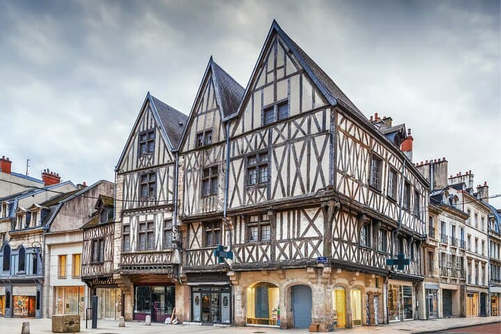 Dijon Scavenger Hunt & Highlights Self-Guided Walking Tour