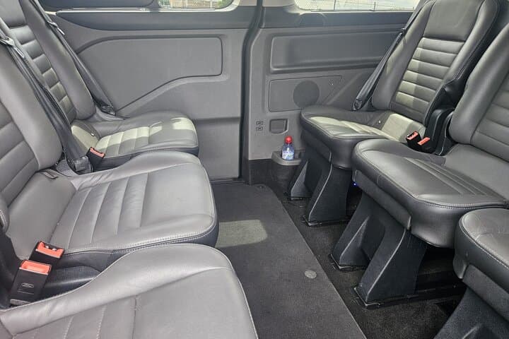 Private Transfer from CDG Airport to Disney