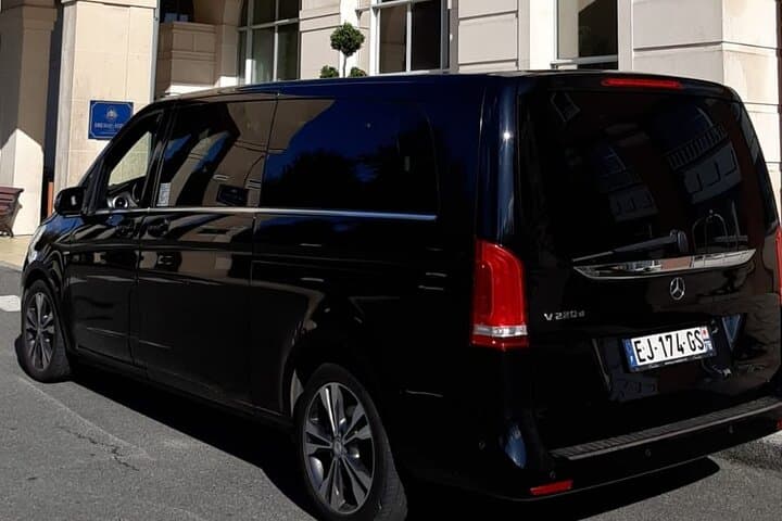 We drop you off and pick you up directly at your place of residence