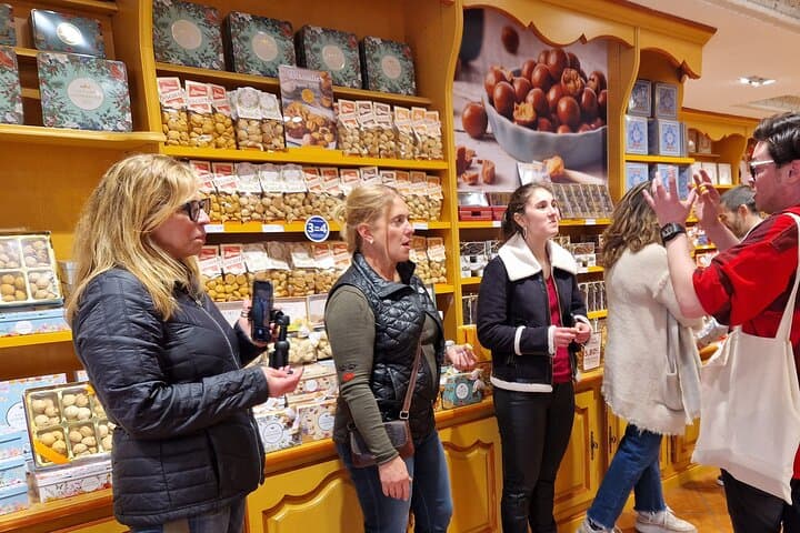 Marseille Bites & Stories: A Tasty City Adventure with a Local
