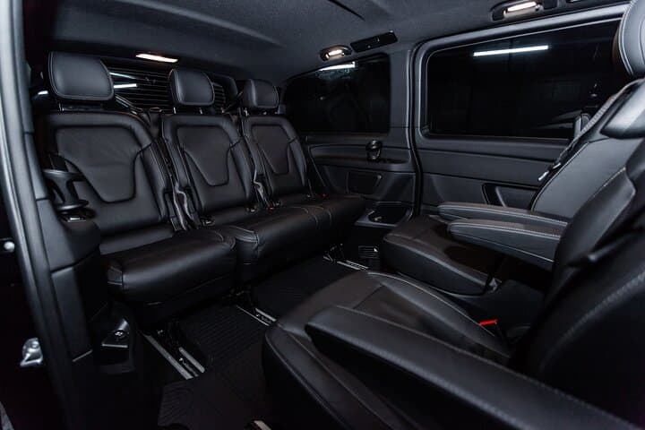 Private Round Trip Transfer from Paris to Reims by Sedan or Van