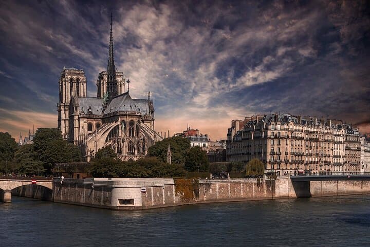 This private tour is designed just for you, a blend of history, art, and unforgettable moments that will make Paris feel like your home away from home.