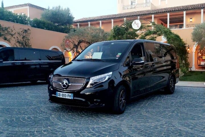 Nice Airport transfer from where to Nice city centre