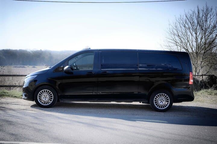Private Van Transfer from CDG Airport to Disneyland Paris