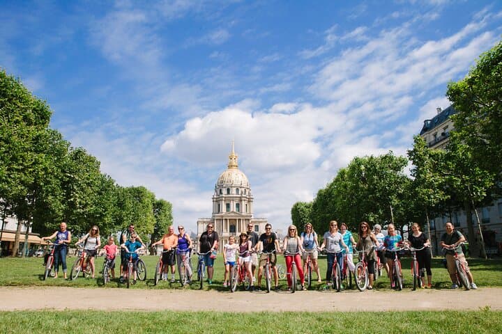 Paris Combo: Highlights Bike Tour & Seine Cruise Experience