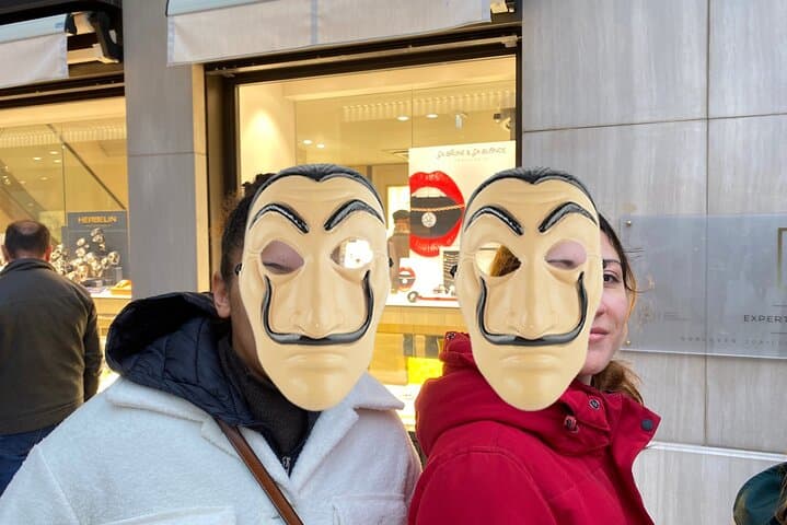 Escape game robbery in the city