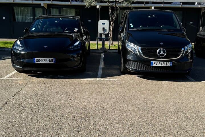 Private transfer by VAN or Electric Car to Marseille
