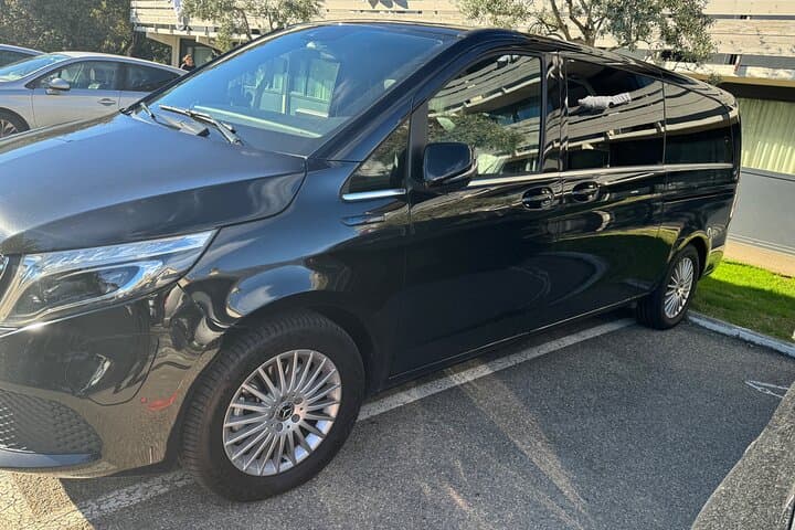 Private transfer by VAN or Electric Car to Marseille
