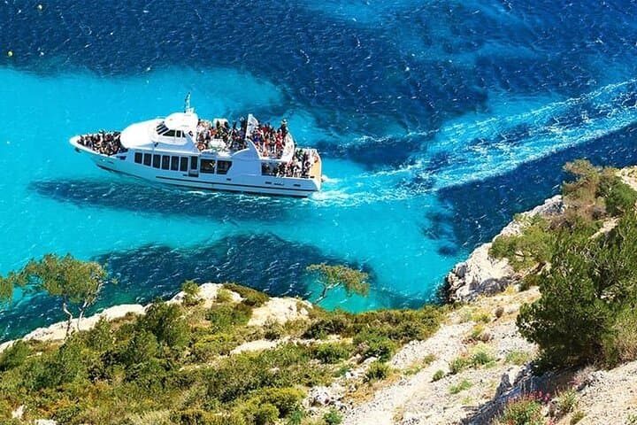 Private Tour in Aix-en-Provence or Marseille and Cassis