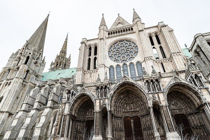 Extérieur de la cathédrale de Chartres - -Crédit photo - Groupement Martino