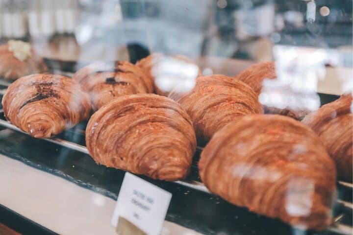 Private Food Tasting Tour with Guide in Le Marais Neighbourhood