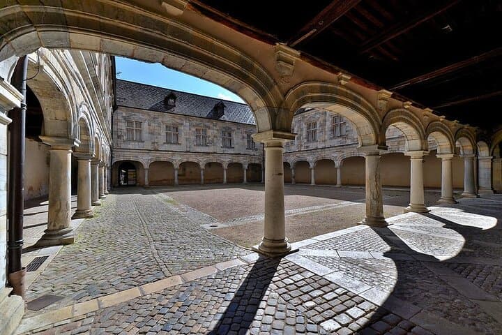 Tour guide in Besançon - Visit Besançon with your official guide