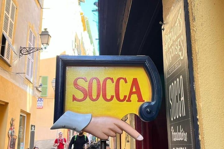 Nice Bites & Stories: A Tasty City Adventure with a Local